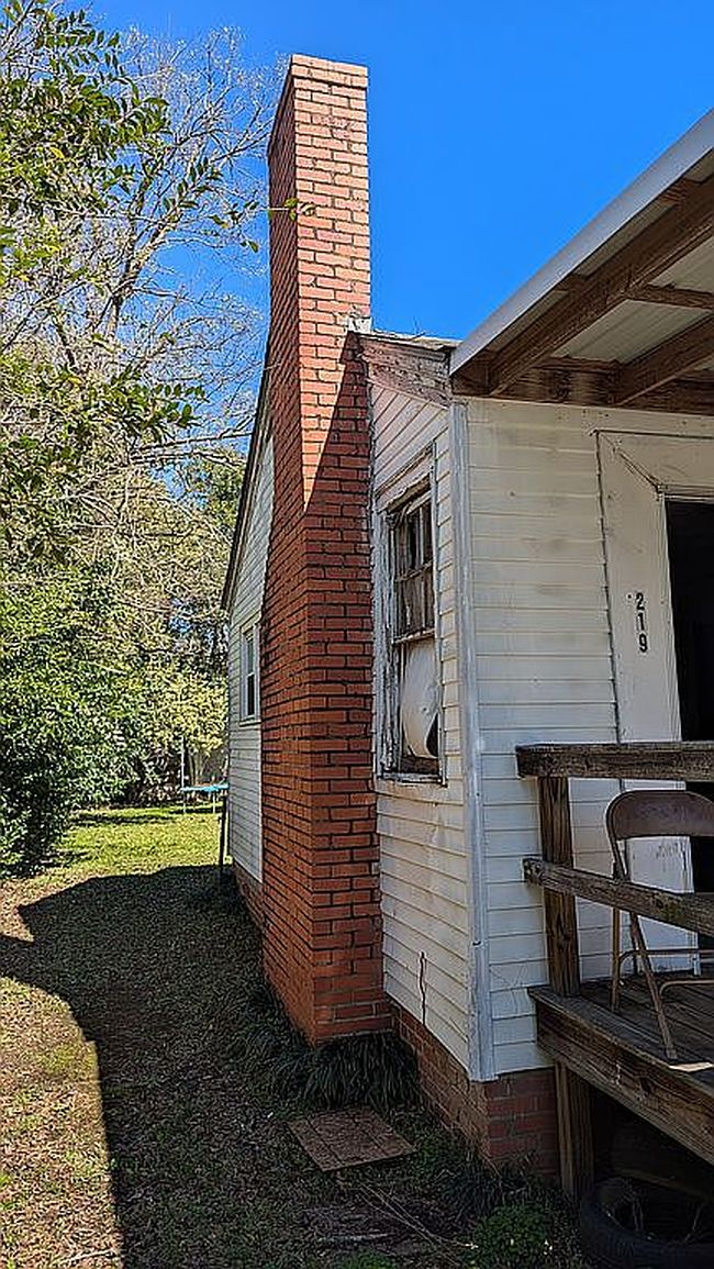 Image of 219 E Vandiver Blvd