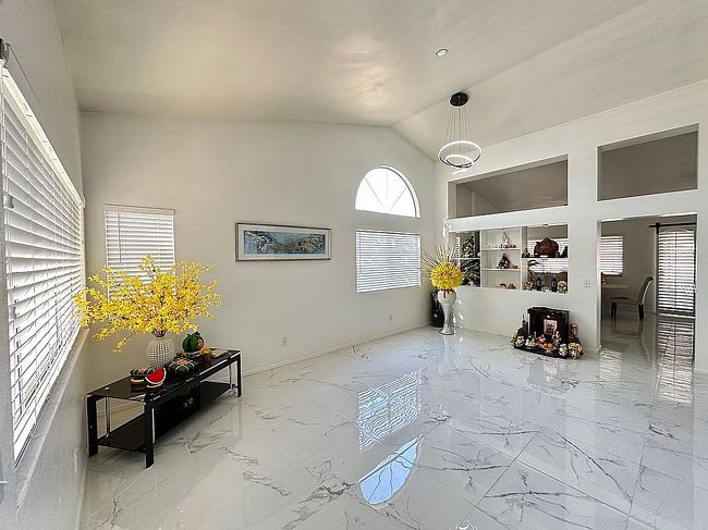Photo of 15591 Amber Pointe Dr, Victorville, CA