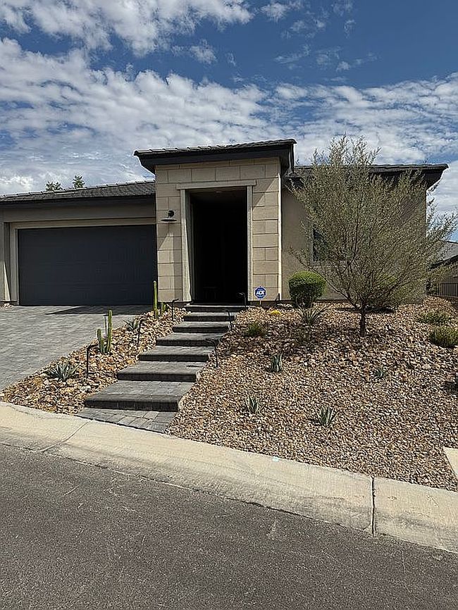 Preview of property located at 14 Summer Agave Ave