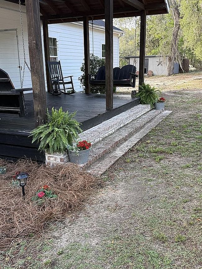 Photo of 98 Stewart Ln, Douglas, GA