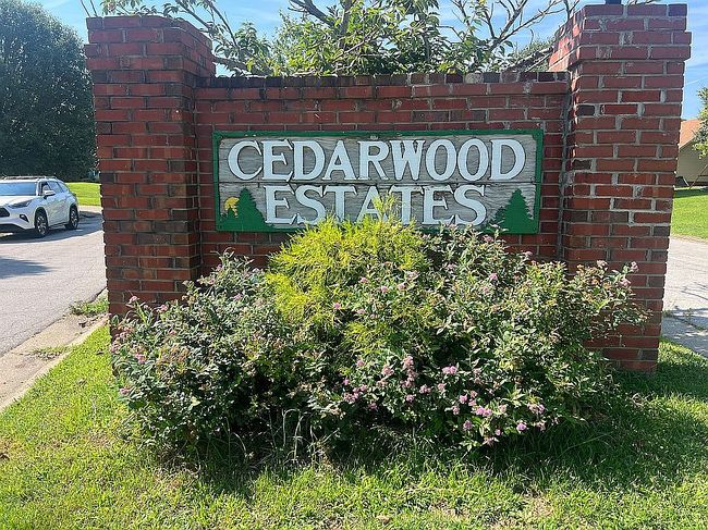 Photo of 2315 Cedarwood Dr, Maysville, KY