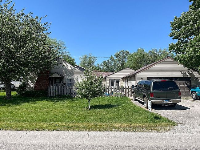 Image of 301 N Cherry St