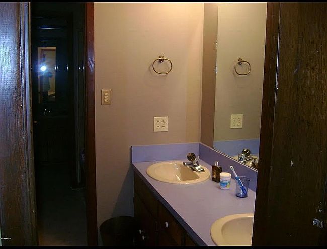 Image of 1115 Lee Charles St