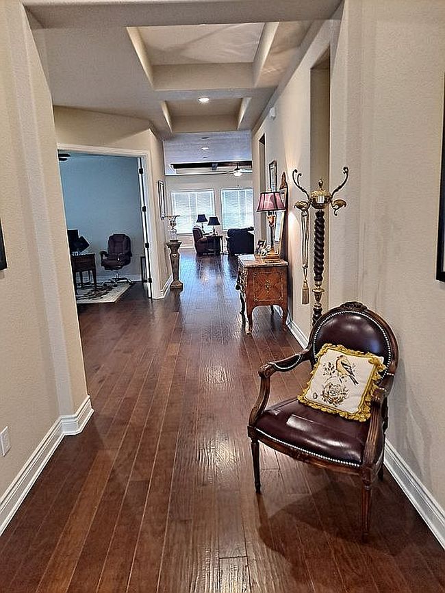 Additional photo 3 of property located at 820 Desaix Dr