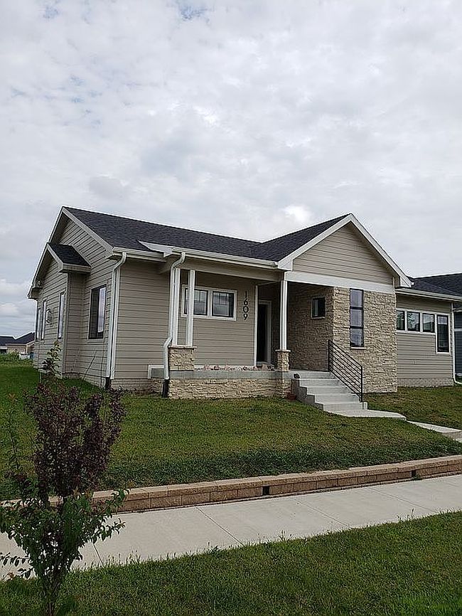 Photo of 1609 Sw Franklin Dr, Ankeny, IA