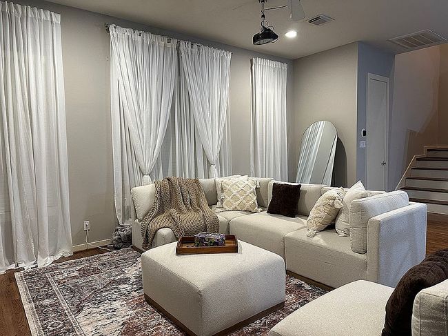 Additional photo 1 of property located at 4422 Center St