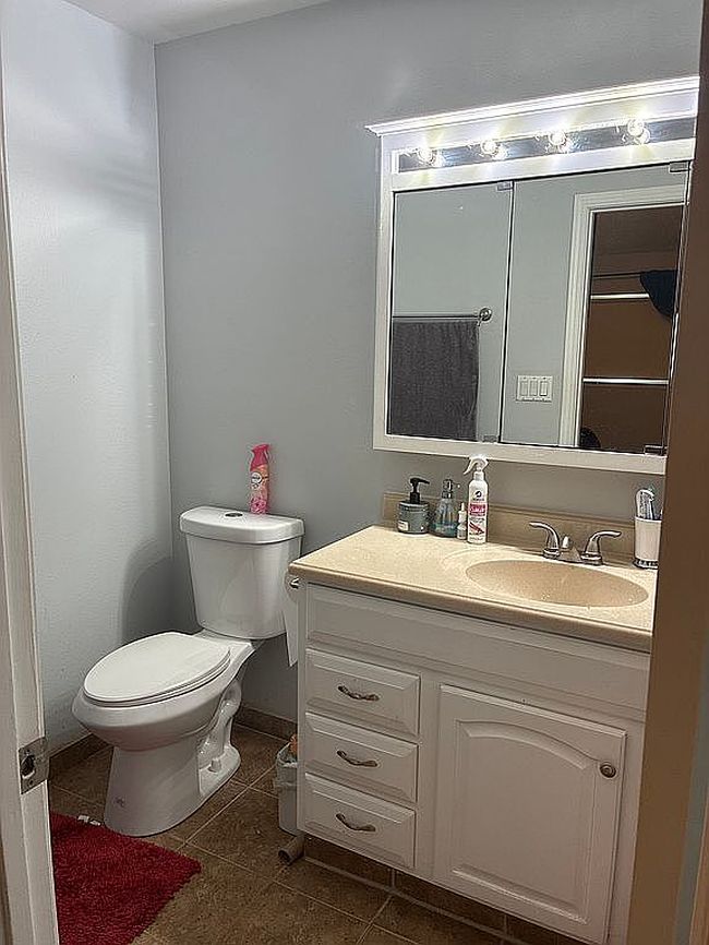 Photo of 3043 Cedarwood Dr, Bakersfield, CA