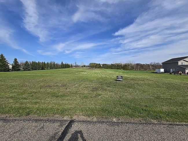 7421 Runnel Rd, Bismarck, ND