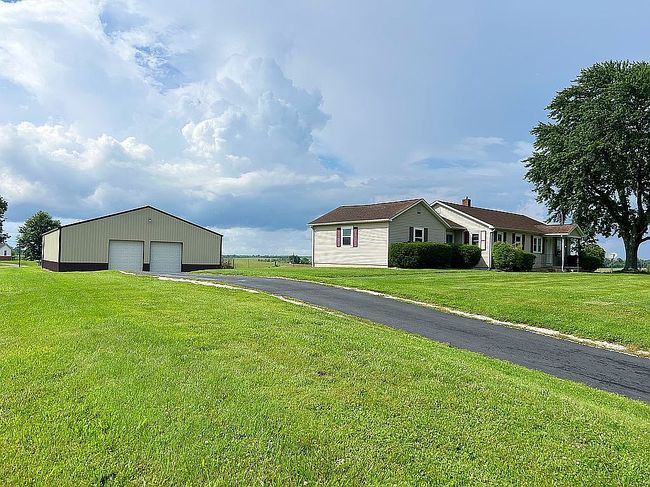 Photo of 137 S State Road 57, Oakland City, IN