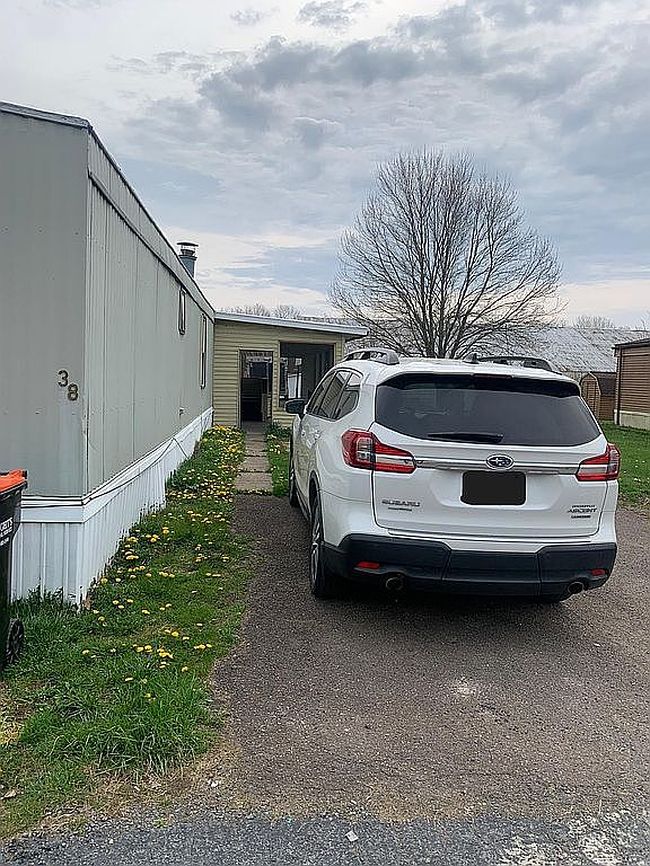 Image of 38 2nd Ln