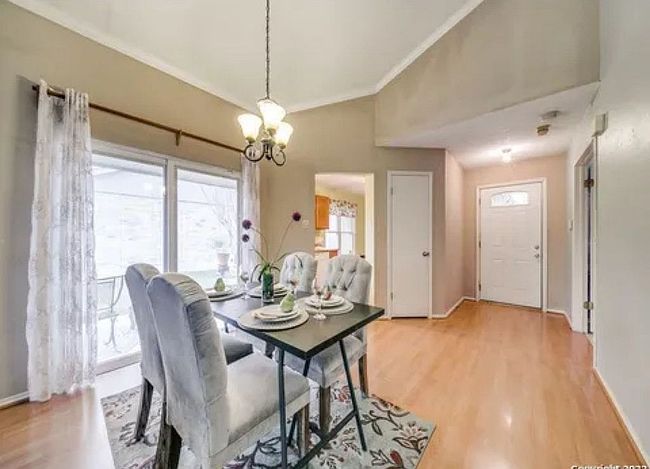 Image of 5775 Larkdale Dr