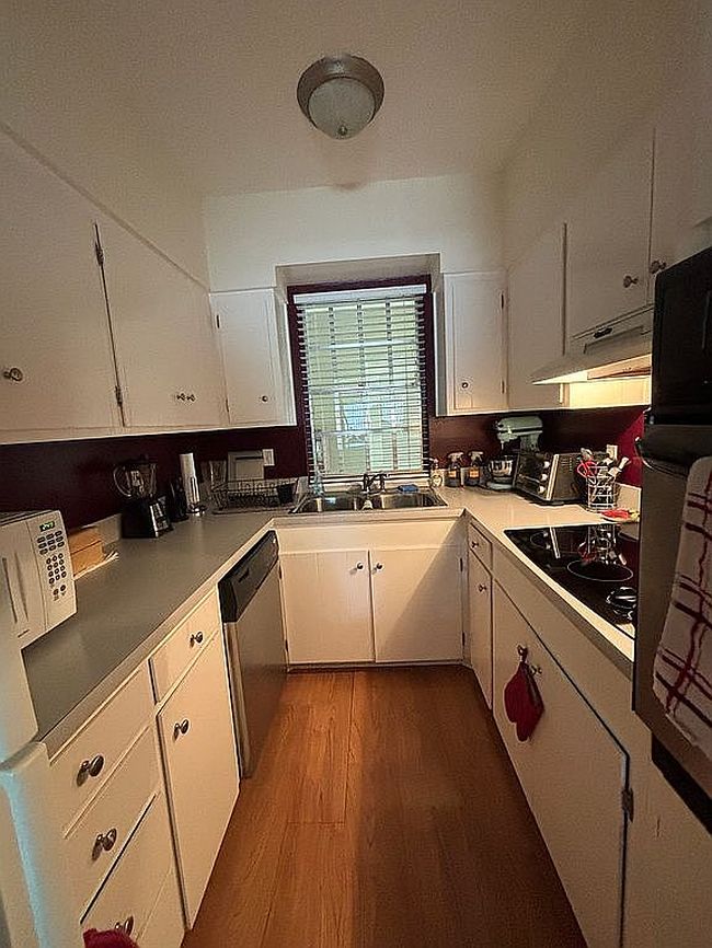 Image of 223 Windsor St Apt 6