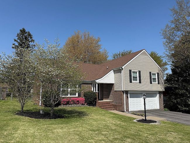 Image of 401 Brookhill Ln