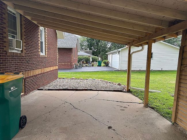 Photo of 772 Florence Ave, Galesburg, IL