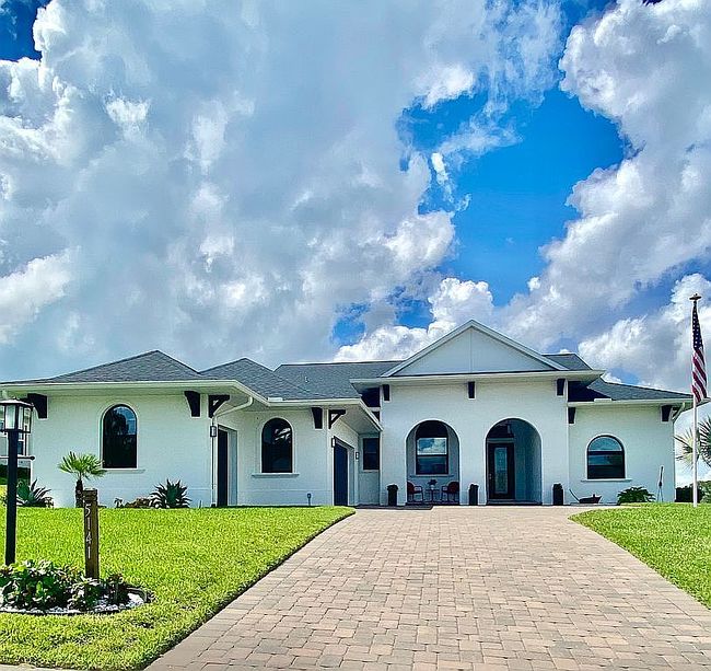 Image of 5141 Greens Dr