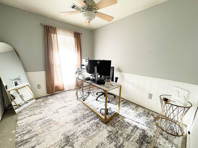 Image of 34 W Lake Lee Rd