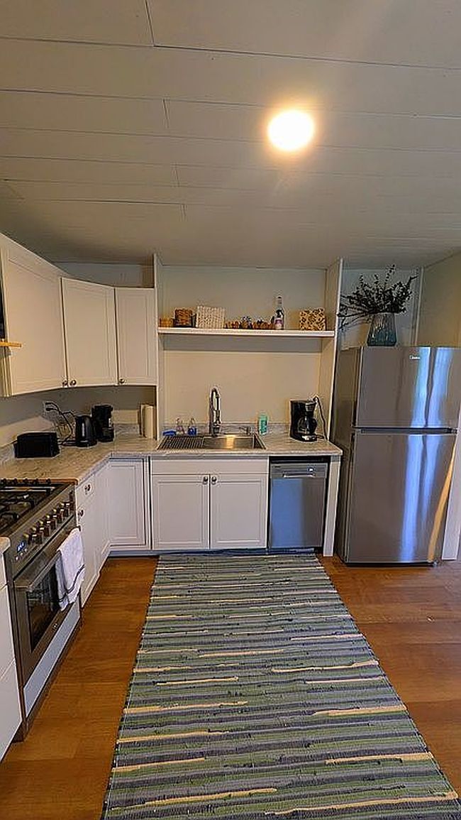 Photo of 1415 Elmendorf Dr, Anchorage, AK