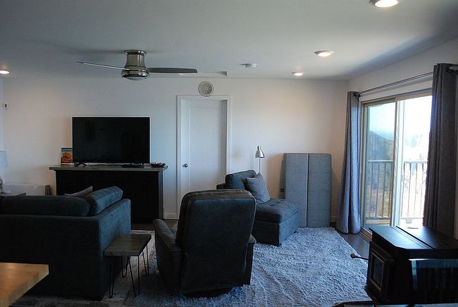 Photo of 1520 Navarro Bluff Rd, Albion, CA