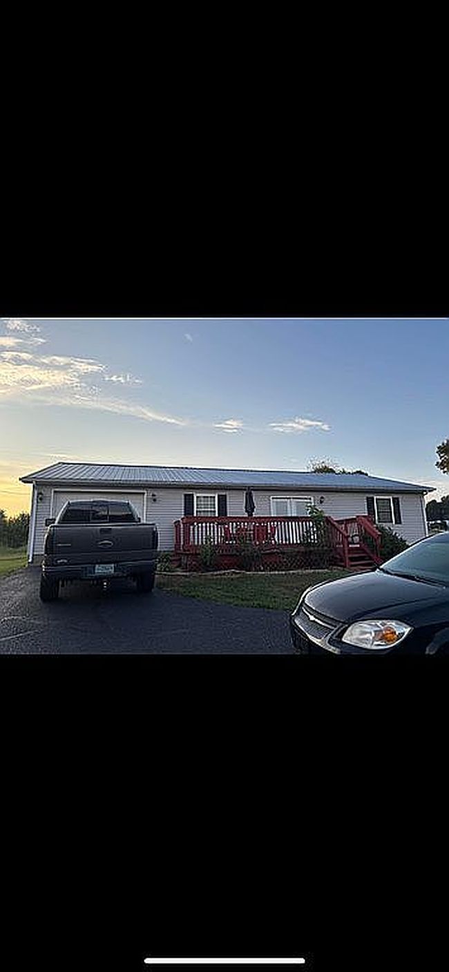 Photo of 84 Mcclendon Ln, Russell Springs, KY