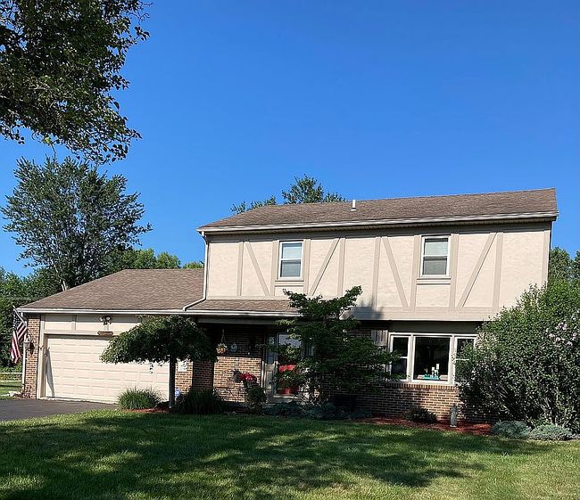 Photo of 2254 Garden Creek Dr, Maumee, OH
