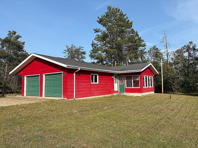 Photo of 8375 Lovells Rd