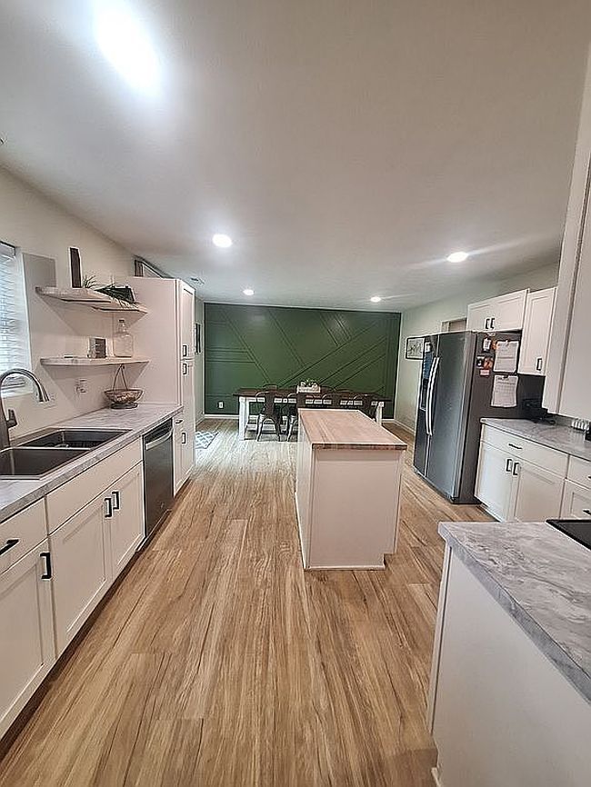 Image of 717 2nd St