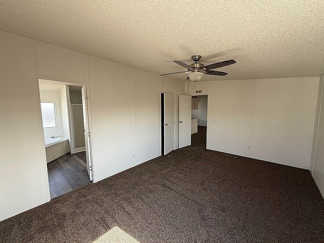 Photo of 22601 Bear Valley Rd Spc 32, Apple Valley, CA