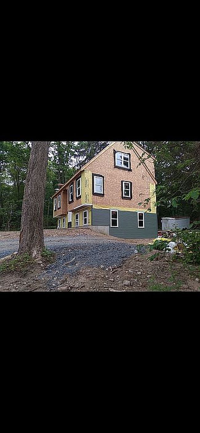 Photo of 510 Tiffany St, Attleboro, MA
