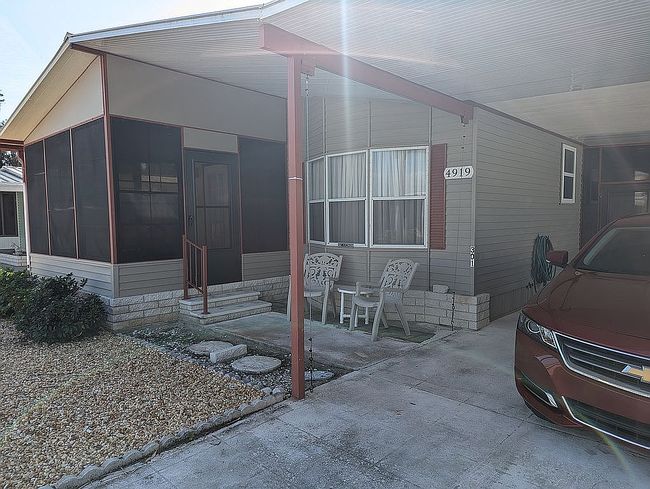 Image of 4919 Mullette Ln