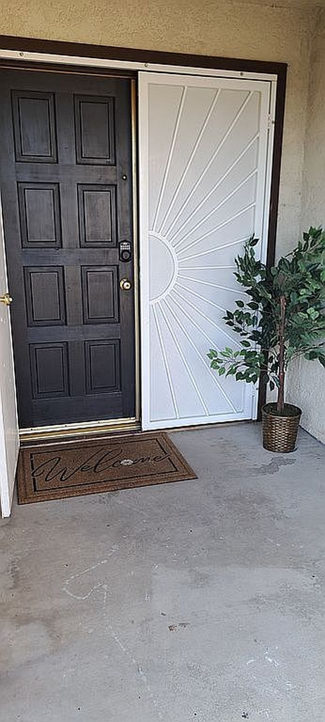 Image of 1690 Wall Ln
