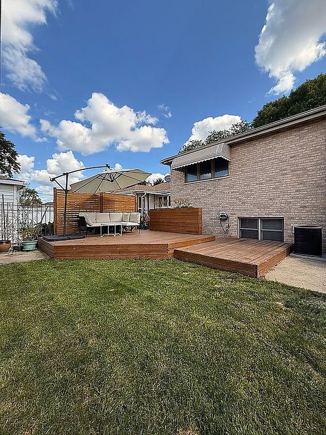 Additional photo 3 of property located at 4828 N Newcastle Ave