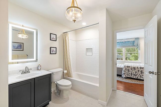 Photo of 612 Stephen Hands Path, East Hampton, NY