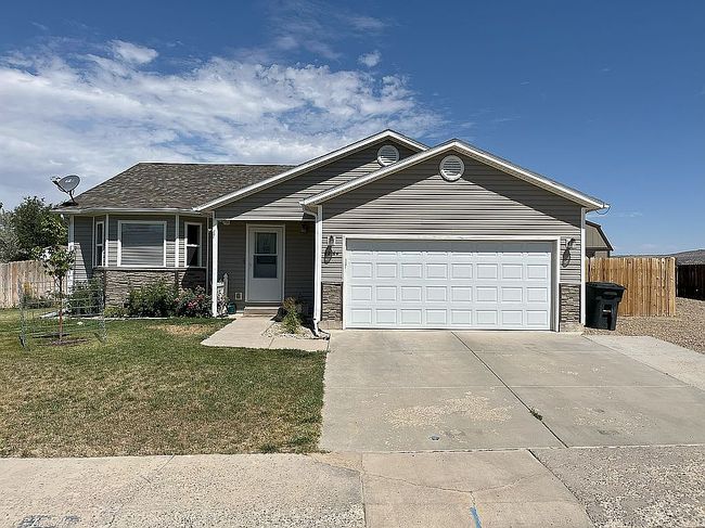 Photo of 1264 Sunridge Ave