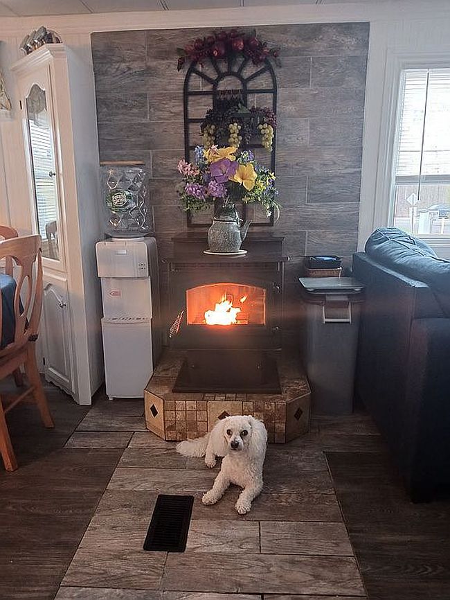 Additional photo 2 of property located at 4 Baseline Rd