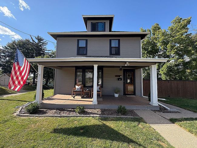 Photo of 2691 University Ave