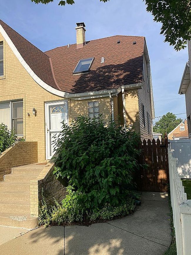 Photo of 3916 N Pontiac Ave, Chicago, IL