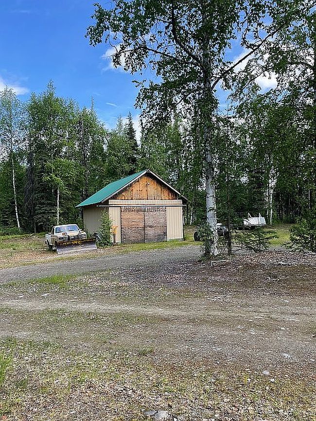 Photo of 14423 N Four Mile Rd, Willow, AK