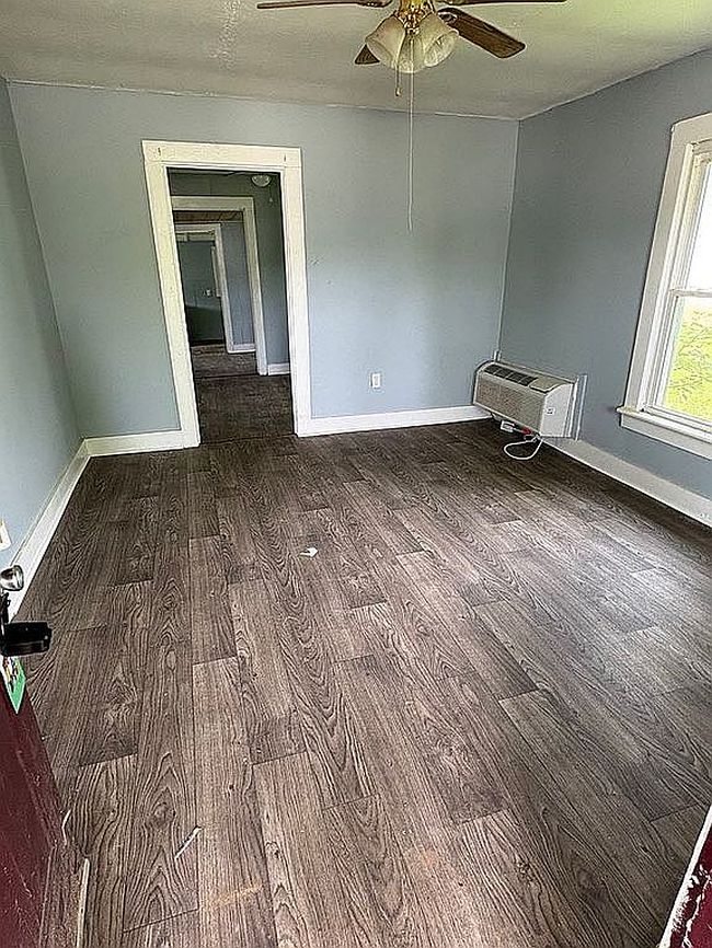 Photo of 216 Bryan St, Glasgow, KY