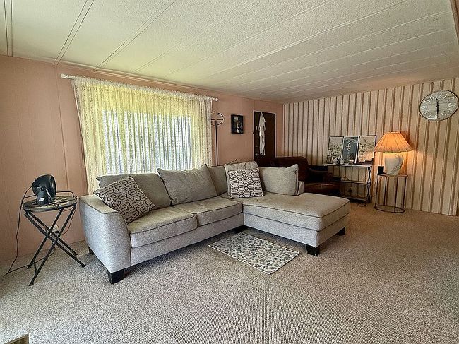 Image of 7 Reforma Ln