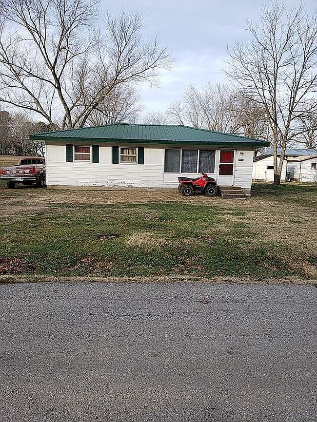 Photo of 17421 Edgewood Rd, Winona, MO