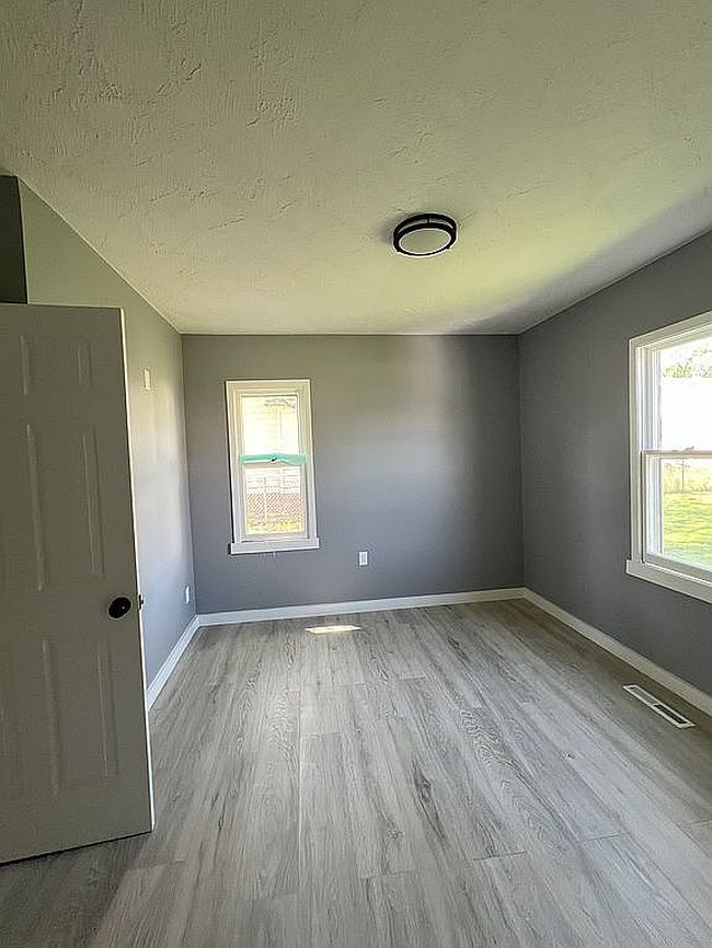 Image of 408 3rd St
