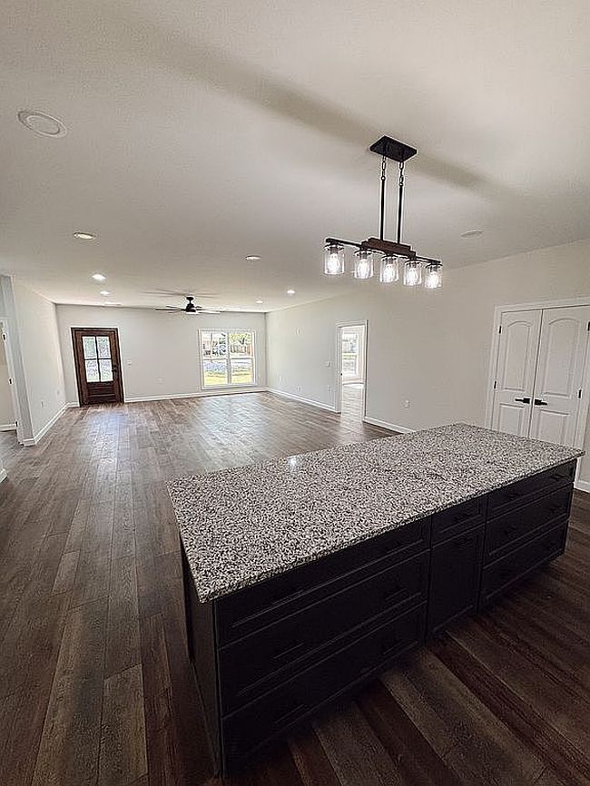 Photo of 311 Nabors Dr, Ripley, MS