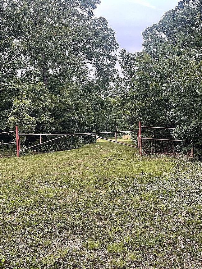Photo of 10900 County Road 3600, Saint James, MO
