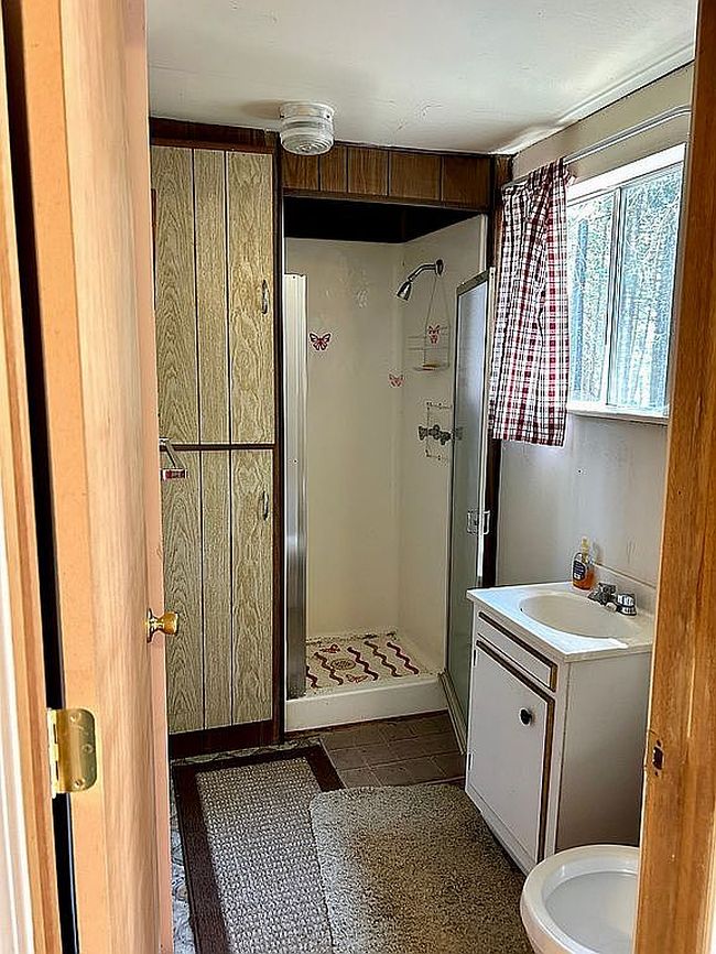 Photo of 26442 Lookout Ln, Klamath Falls, OR