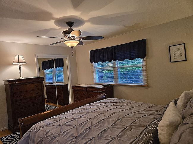 Photo of 6 Satinwood Rd, Bayville, NY