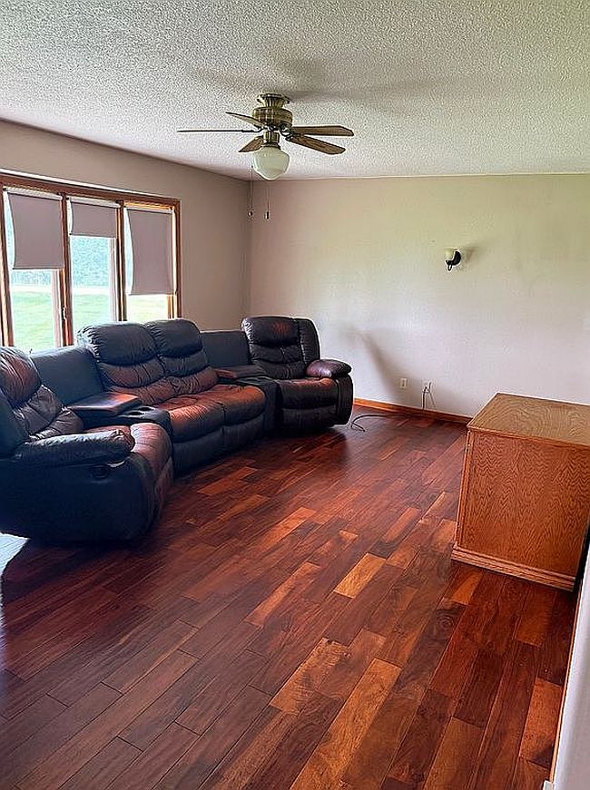 Photo of 7037 S23 Hwy, Carlisle, IA