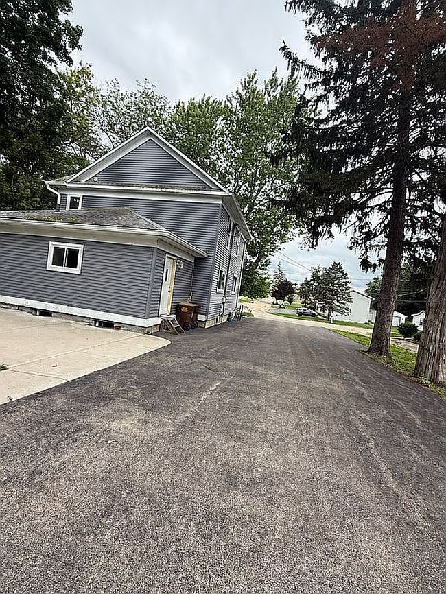 Photo of 600 N Union St, Byron, IL