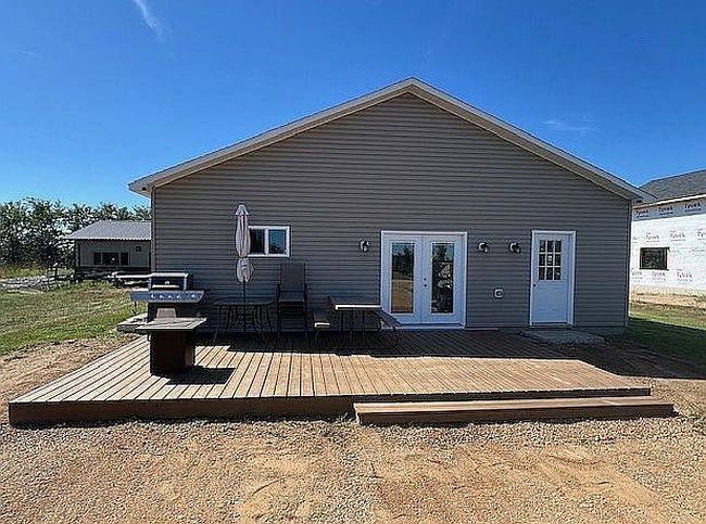 Image of 48068 Oak Bay Dr