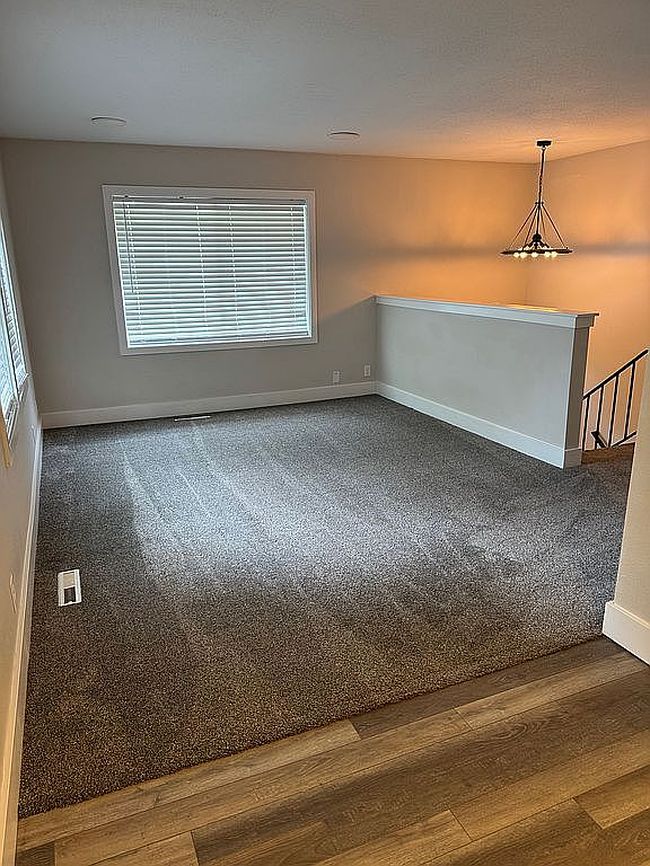 Photo of 60 Amber Ln, Iowa City, IA