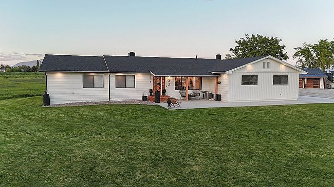 Image of 33 Hathaway Ln